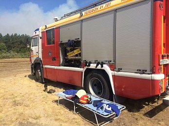 Фоторепортаж: лагерь пожарных в зоне ЧС — Деулино Рязанского района