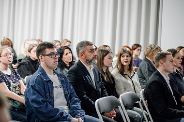 В Рязани студентам РГУ показали киноверсию этно-оперы «Князь Владимир»