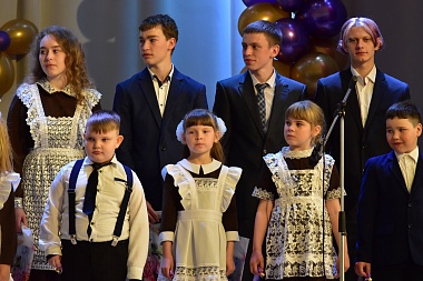 Опубликованы фото Последних звонков-2022 в школах Рязани и области