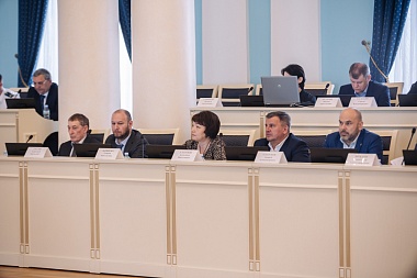 Министры региона ответили на вопросы депутатов Рязанской облдумы о демографической ситуации