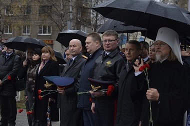 В Рязани открыли памятник погибшим росгвардейцам и их предшественникам - 62ИНФО В Рязани открыли памятник погибшим росгвардейцам и их предшественникам