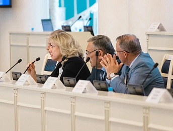 Омбудсмен Епихина представила Рязоблдуме доклад о соблюдении прав и свобод рязанцев в 2022 году