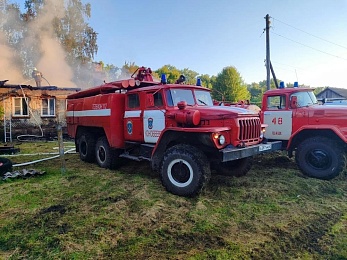 "Пострадали три семьи": под Шацком потушили масштабный пожар