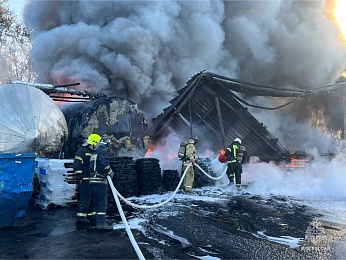 В Рязани потушили крупный пожар на КРЗ