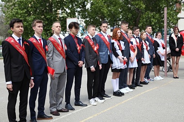 Опубликованы фото Последних звонков-2022 в школах Рязани и области