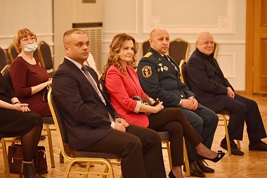 Губернатор Любимов вручил 14 рязанцам государственные и региональные награды  - 62ИНФО Губернатор Любимов вручил 14 рязанцам государственные и региональные награды