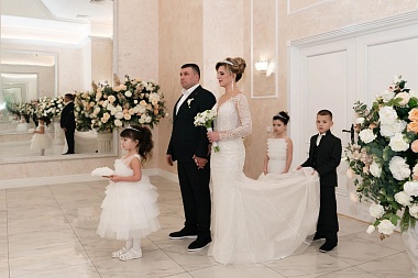 Рязанский ЗАГС показал фото свадеб февраля-2024