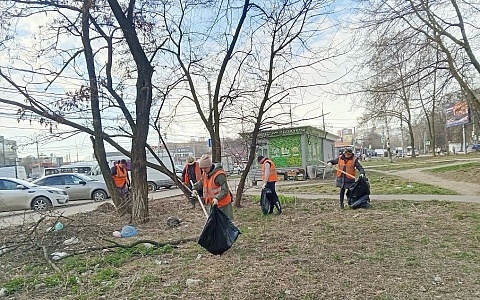 В Рязани проходят сезонные работы по уборке города