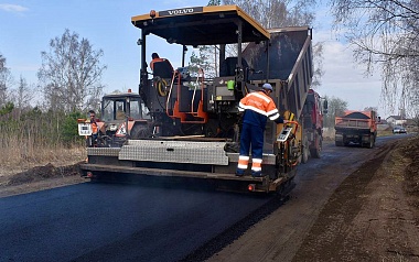 В Клепиковском районе ремонтируют дорогу от Спас-Клепиков до Макеева