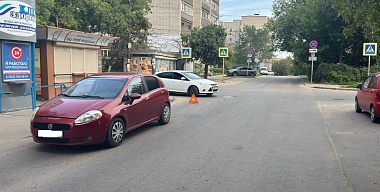 Рязанка на красном Fiat сбила подростка на велосипеде