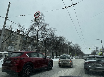 В центре Рязани столкнулись две легковушки 