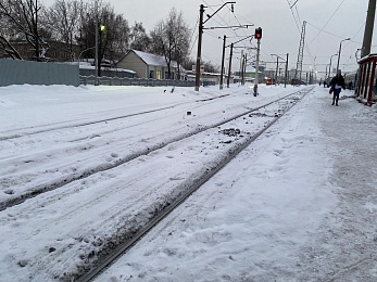 На рязанских железнодорожных вокзалах идёт уборка снега