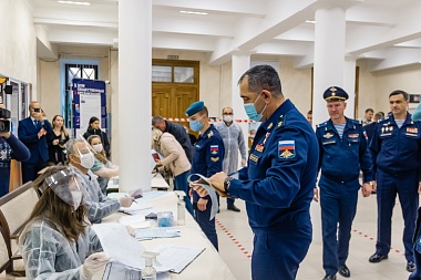 В Рязани на выборах в Госдуму проголосовал замминистра обороны Евкуров - 62ИНФО В Рязани на выборах в Госдуму проголосовал замминистра обороны Евкуров