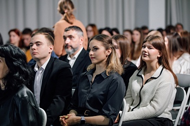 В Рязани студентам РГУ показали киноверсию этно-оперы «Князь Владимир»