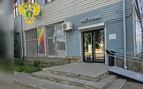 В Сараях кафе оказалось недоступно для инвалидов