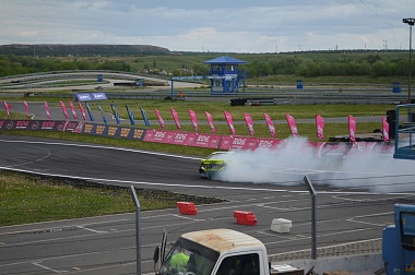 Скорость и рёв моторов: фоторепортаж с Межрегионального чемпионата по дрифту в Рязани 