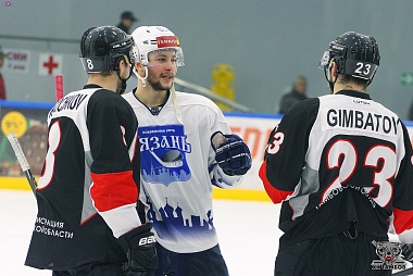 ХК «Рязань» проиграл тамбовским дебютантам, перебросав их в полтора раза - 62ИНФО ХК «Рязань» проиграл тамбовским дебютантам, перебросав их в полтора раза