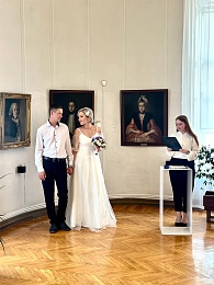 Лето любви: Рязанский ЗАГС показал фотосессии свадеб с июня по август