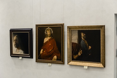 В рязанском Прио-Внешторгбанке открылась выставка «Отче наш...» - 62ИНФО В рязанском Прио-Внешторгбанке открылась выставка «Отче наш...»