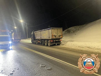 Под Рязанью 5 мужчин пострадали в массовом ДТП с грузовиком на трассе М-5