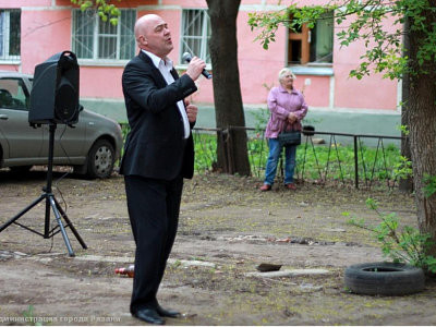 В Рязани для ветеранов провели концерты во дворах 