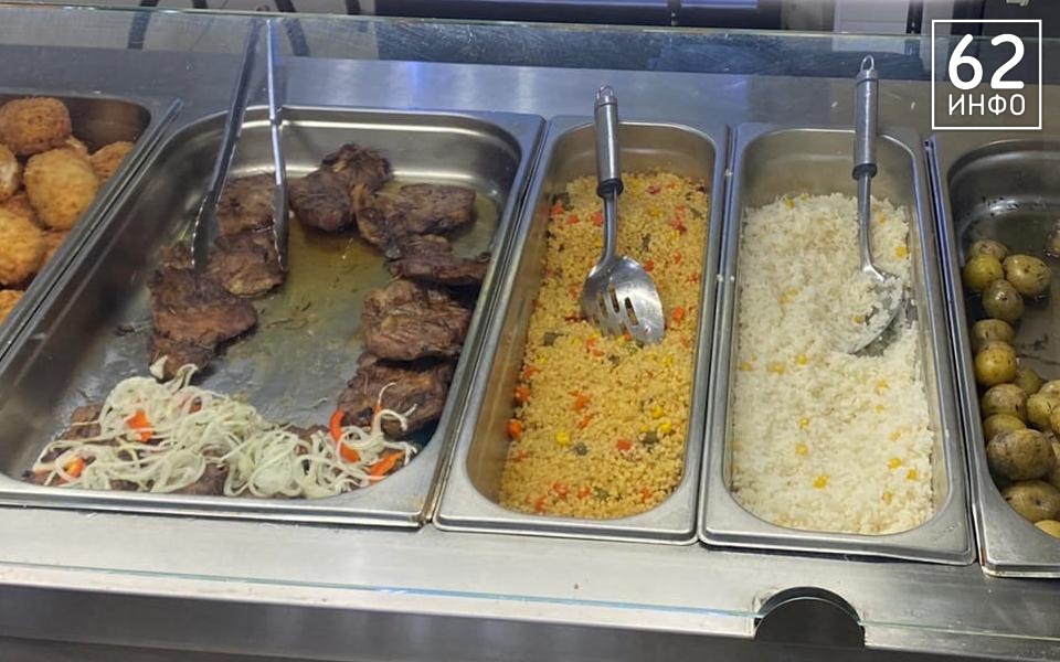 В придорожных кафе Александро-Невского района нашли опасное мясо и тараканов - 62ИНФО