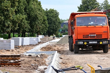 Мэр Рязани Виталий Артёмов рассказал о ходе строительства сквера у «Рязани-2»