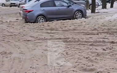 Рязанцы возмутились состоянием парковки возле РДМ 