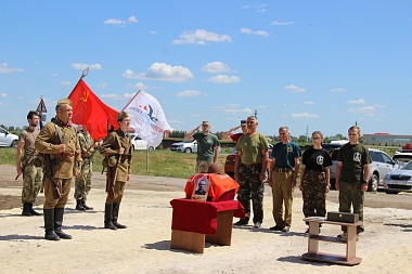 В Александро-Невском районе торжественно захоронили останки рязанца Михаила Ефанова