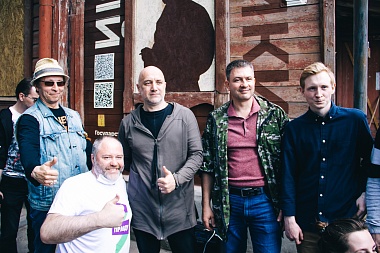 Охлобыстин и Прилепин украсили фасад будущего «Есенин-Центра» в Рязани