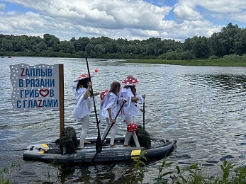 Спортивно, семейно, с размахом: на Борковском затоне прошел фестиваль "Рязанское Лукоморье. Девичник"