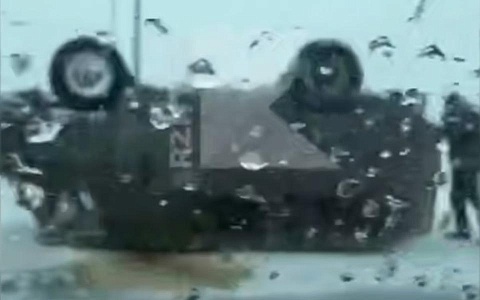 В Рязани на Северной окружной дороге перевернулся автомобиль