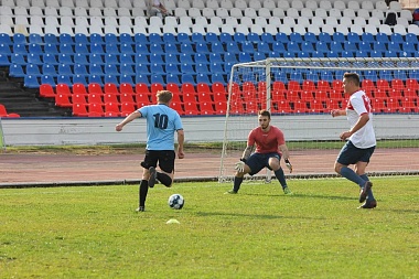 Правительство региона выиграло у мэрии Рязани в футбол