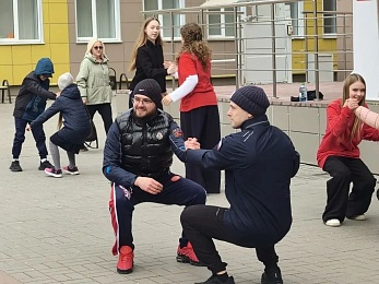 Чемпионы провели зарядки в рязанских школах