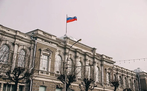 За 3 года +25%: вице-губернатор Артем Бранов рассказал об экономике и бюджете