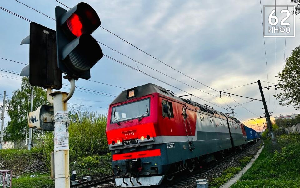 Минтранс выступил за круглогодичную скидку для школьников в транспорте - 62ИНФО