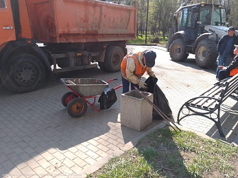 Мэрия Рязани пообещала вывезти оставшиеся мешки мусора из ЦПКиО в ближайшее время 