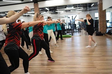 «Новые люди» и чемпионка по ММА провели в Рязани тренировку по самообороне «Бить надо первой»