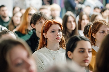В Рязани студентам РГУ показали киноверсию этно-оперы «Князь Владимир»
