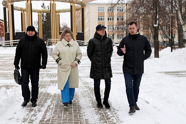 Депутаты Рязгордумы проинспектировали реконструкцию сквера имени Маргелова