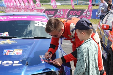 Фоторепортаж: второй день Межрегионального чемпионата по дрифту в Рязани