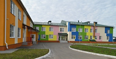 Рязанский губернатор Павел Малков осмотрел новую школу и детсад в Скопинском районе