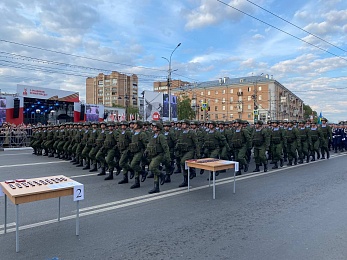 В Рязани встретили с парада Победы в Москве курсантов училища ВДВ
