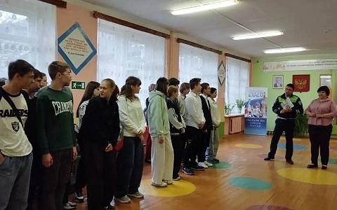 Беседу с касимовскими школьниками провели сотрудники Госавтоинспекции 