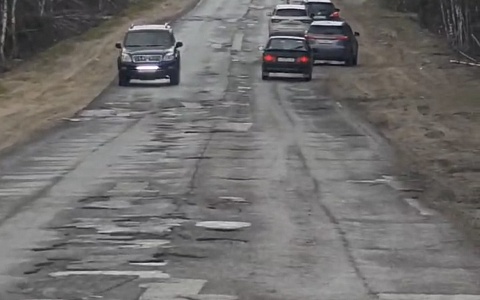 «Кладбище колес»: водители вновь жалуются на дорогу от Касимова