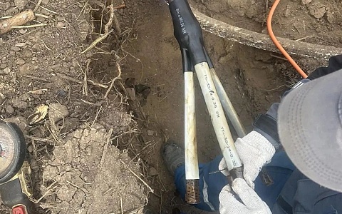В Кальном проложили 3,9 км нового электрокабеля