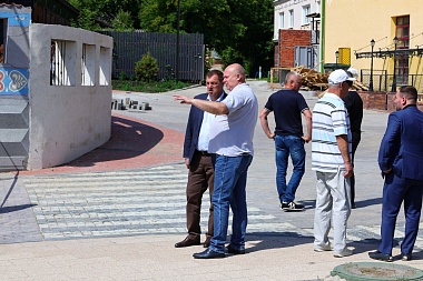 Депутат Госдумы Красов осмотрел ремонт рязанской улицы