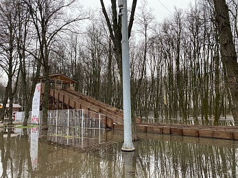 Половодье затопило Лесопарк в Рязани