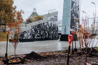 Губернатор Павел Малков присоединился к высадке деревьев в сквере «Рязань – город Трудовой Доблести»