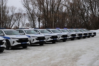 В Рязани экипажам ДПС вручили 13 патрульных машин
